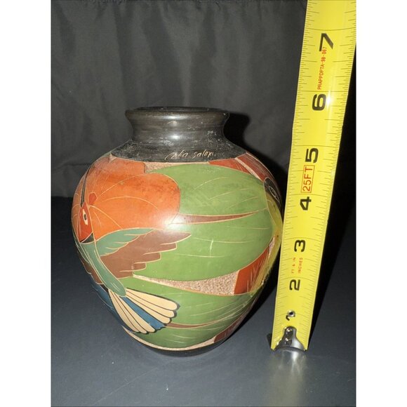 Celia Salazar Costa Rica Pura Vida Incised Vase 5.5” Hummingbird Iguana Turtle - Picture 9 of 16